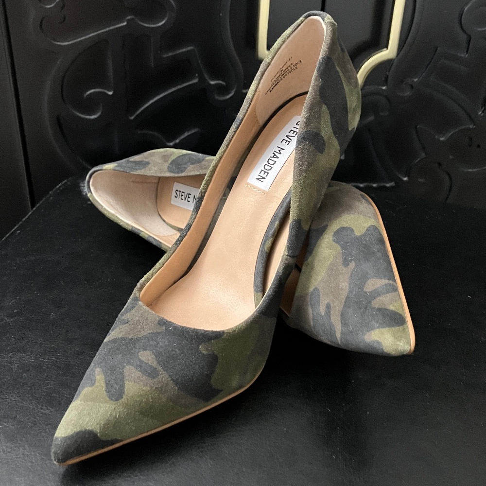 NWOT Steve Madden Camouflage Stilettos
